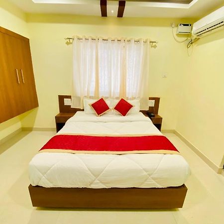 Отель Prabhuvihar Residency Альто-Порворим Экстерьер фото