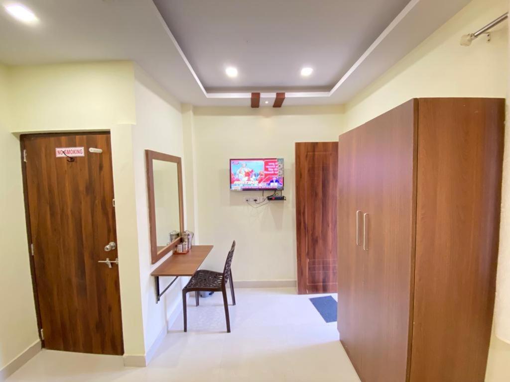 Отель Prabhuvihar Residency Альто-Порворим Экстерьер фото